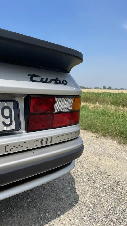 Porsche 944 Turbo - ASI, foto 2