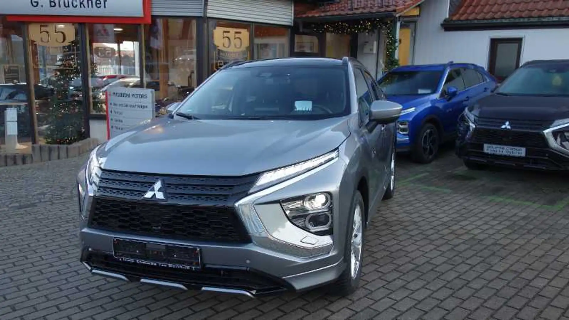 Mitsubishi Eclipse Cross PHEV TOP 4WD Schiebedach,WR,Headup-Display Grau - 1