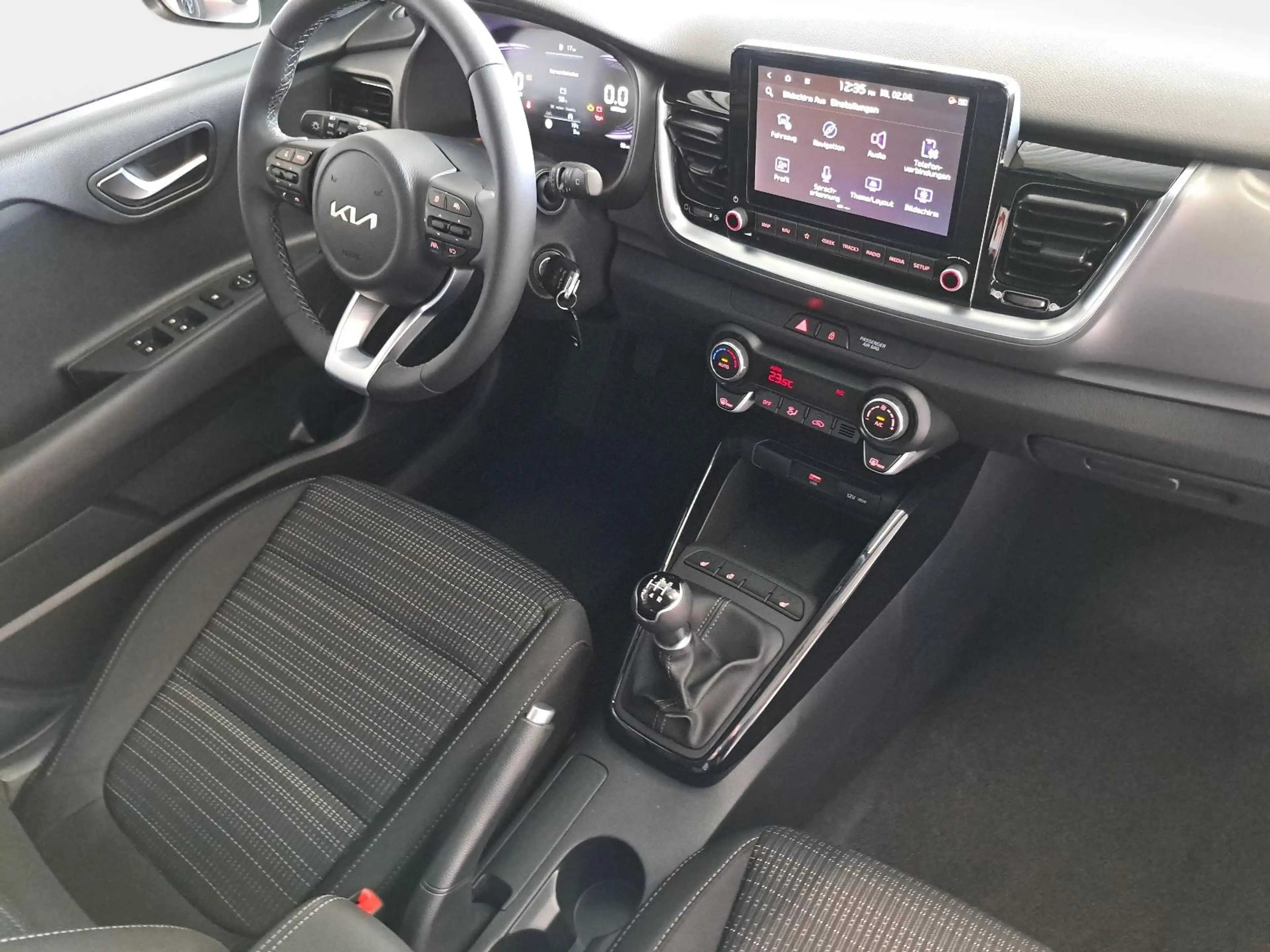 Kia Stonic STONIC 1.2 VISION SITZH. NAVI — photo 18