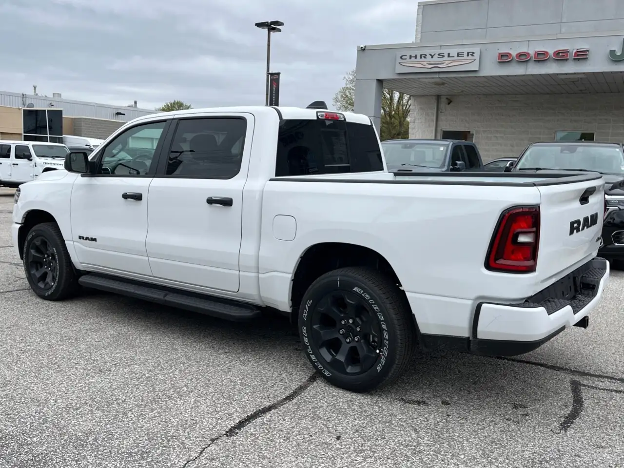 RAM 1500 снимка RAM 1500
