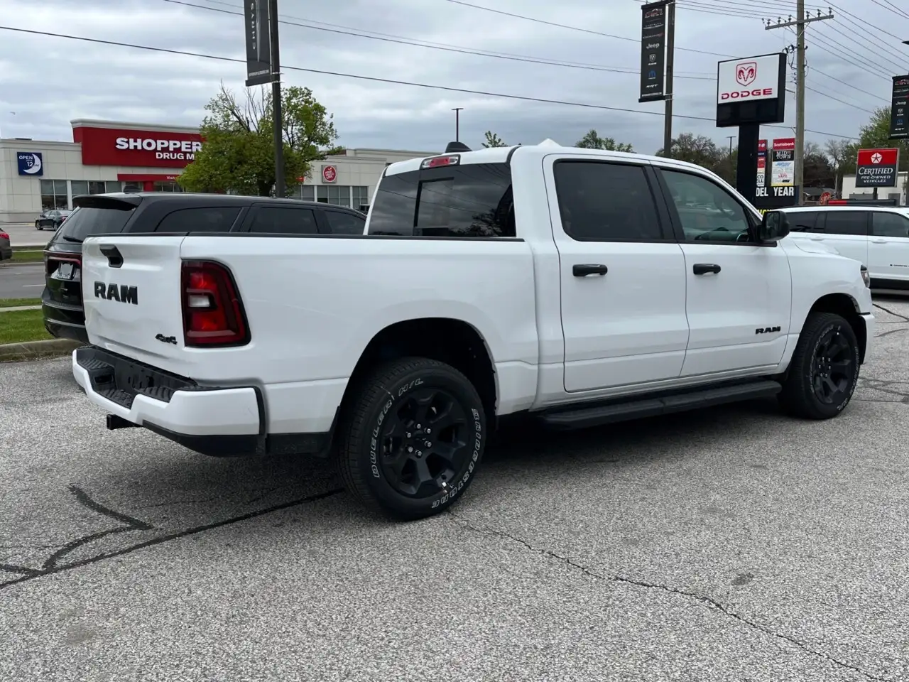 RAM 1500 снимка RAM 1500