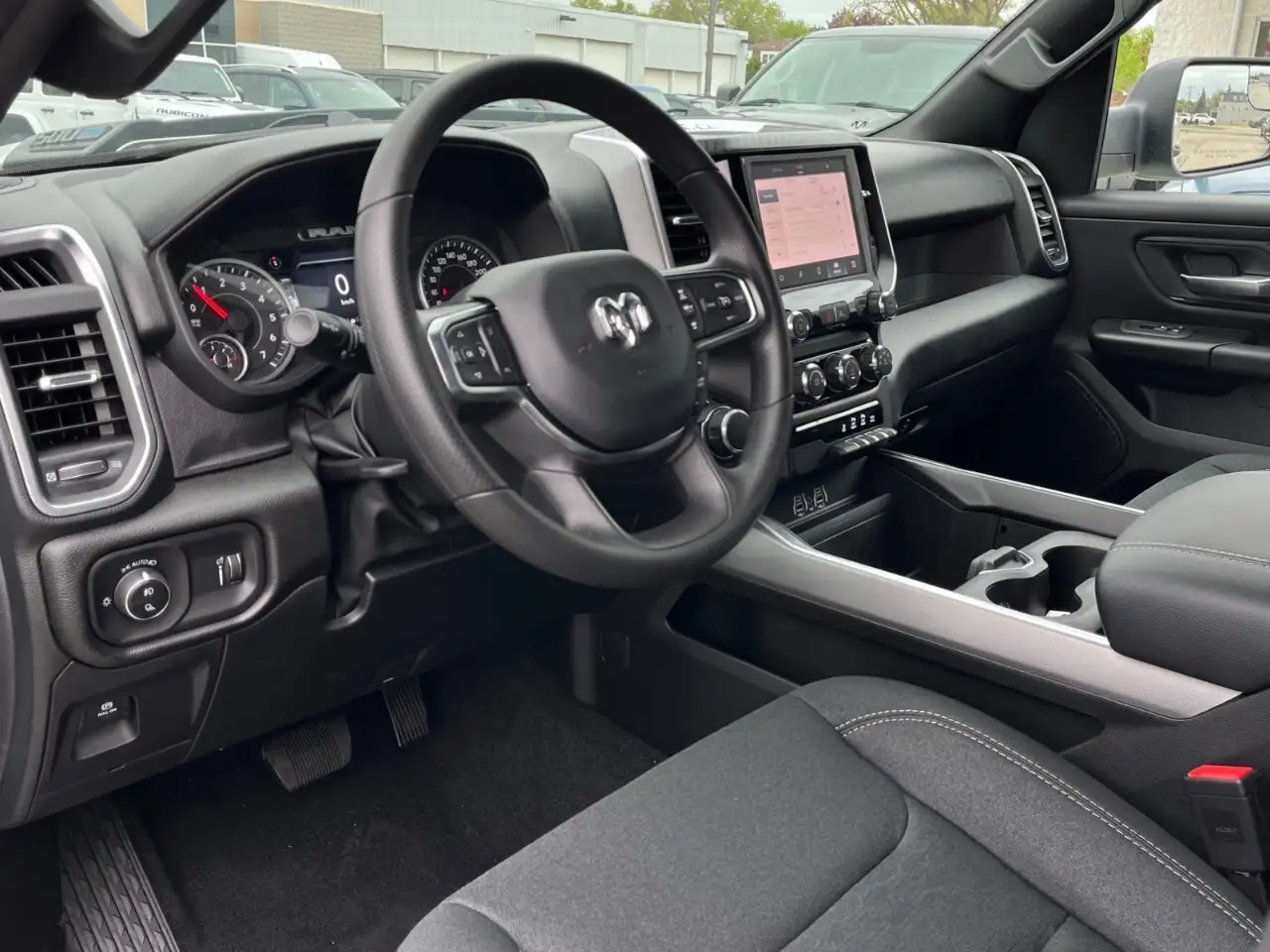 RAM 1500 снимка RAM 1500