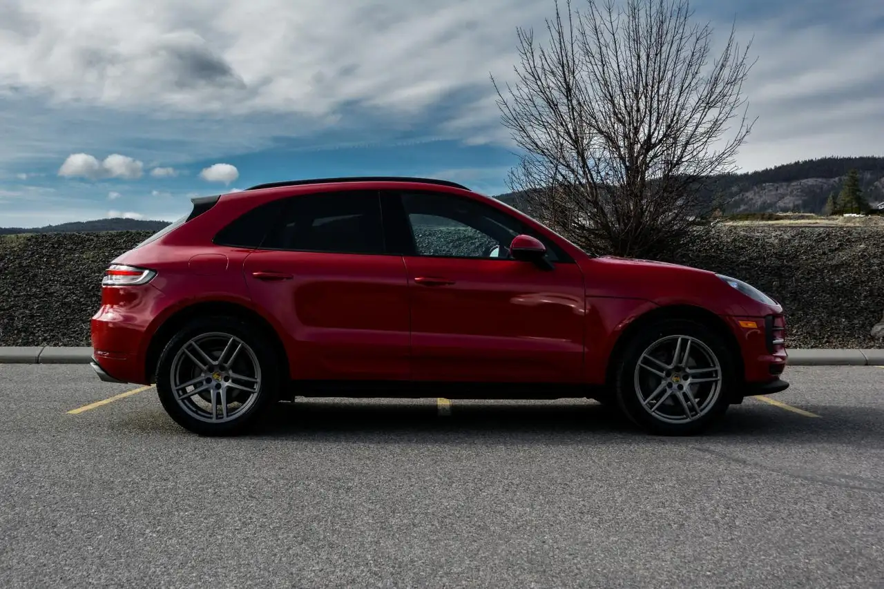 Porsche Macan снимка Porsche Macan