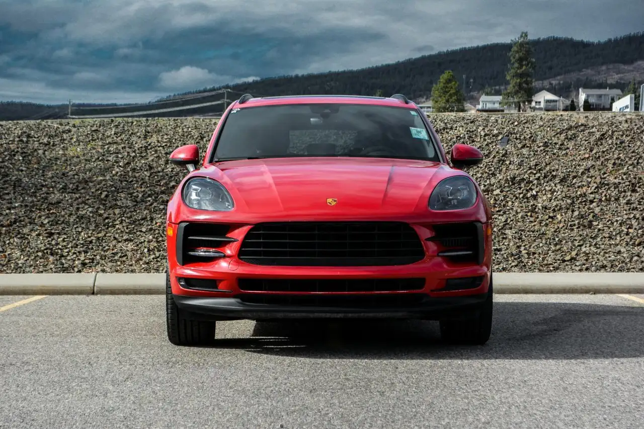 Porsche Macan снимка Porsche Macan