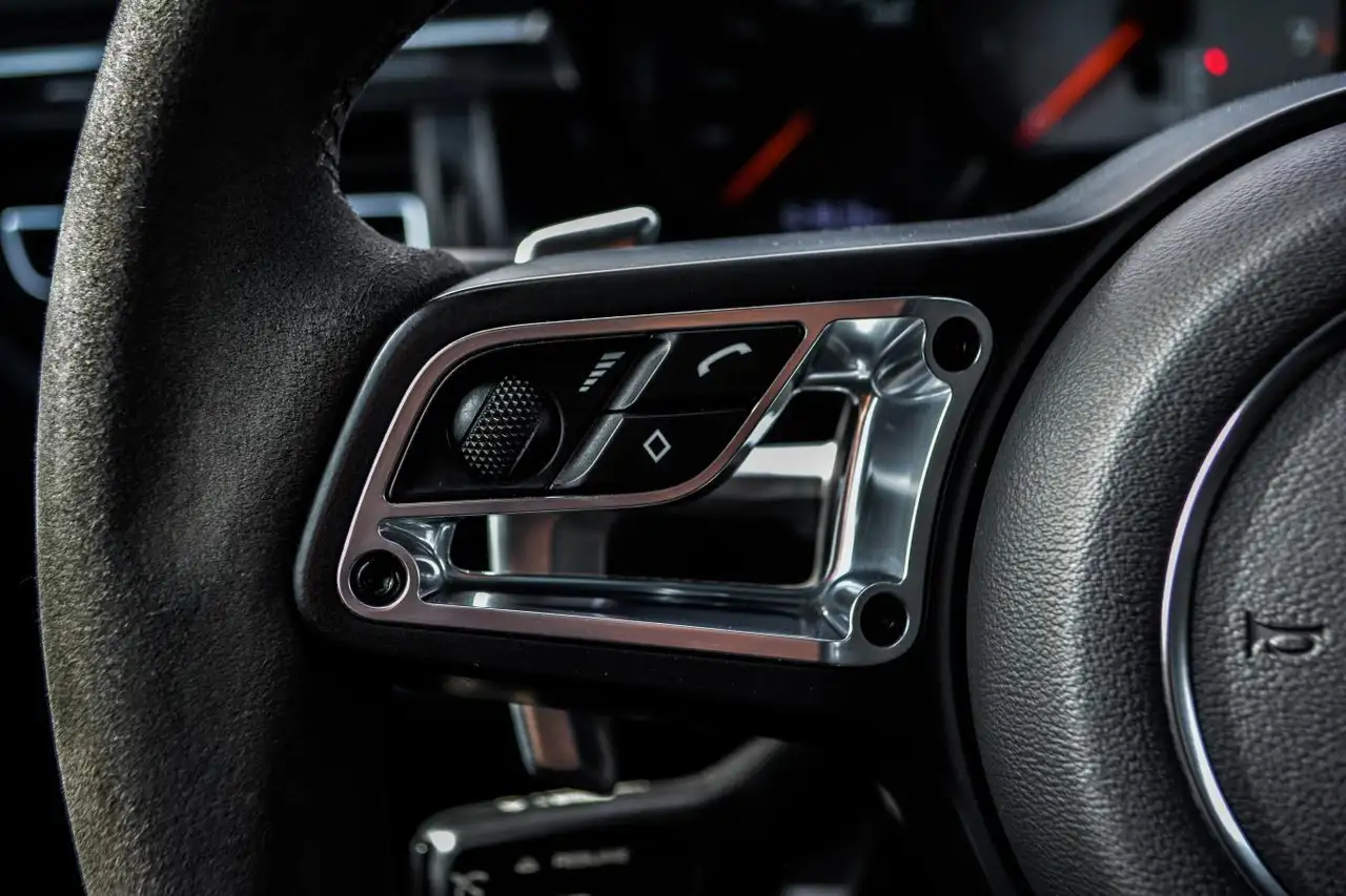 Porsche Macan снимка Porsche Macan