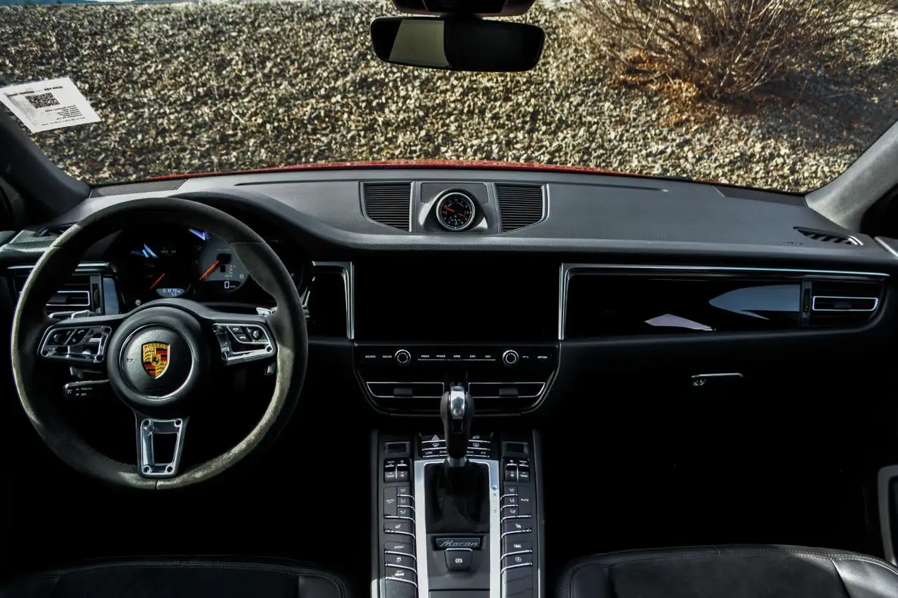 Porsche Macan снимка Porsche Macan