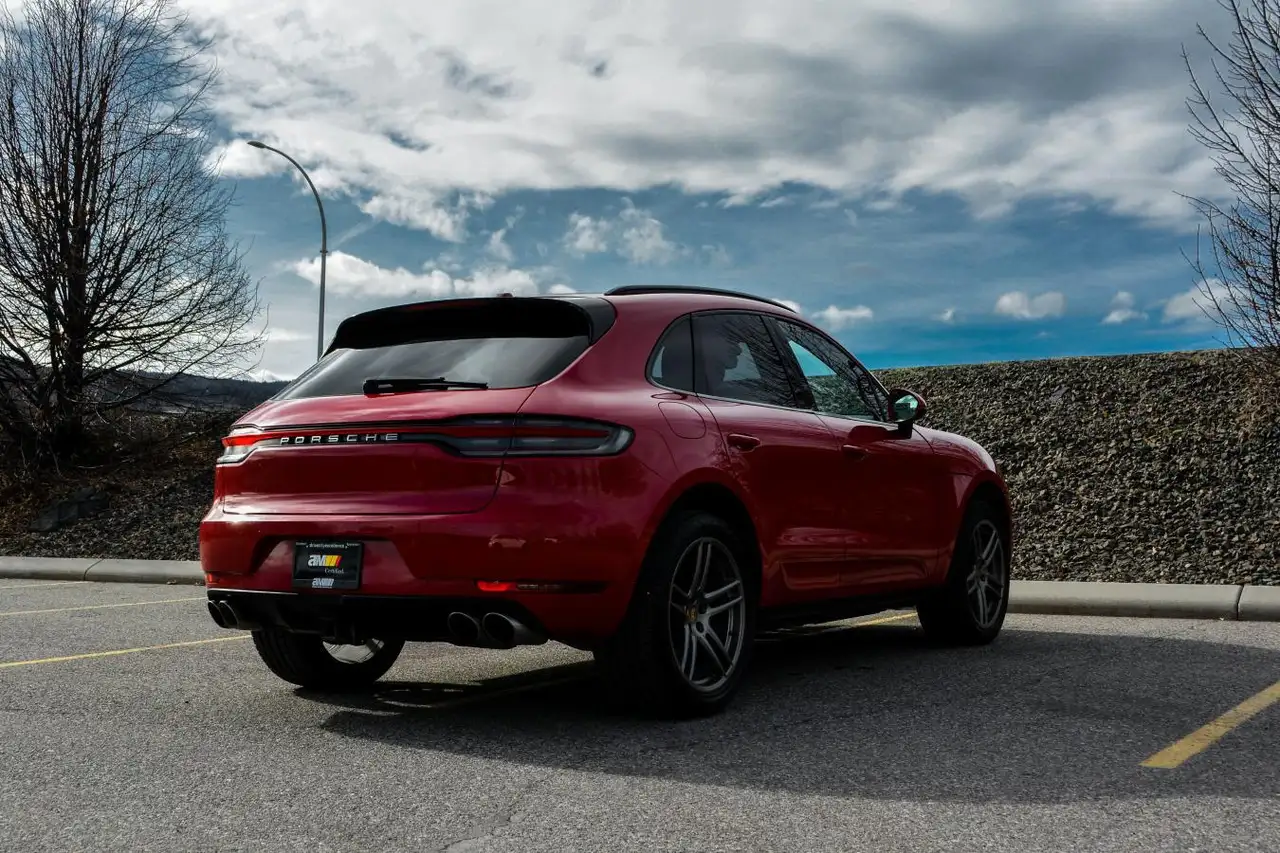 Porsche Macan снимка Porsche Macan
