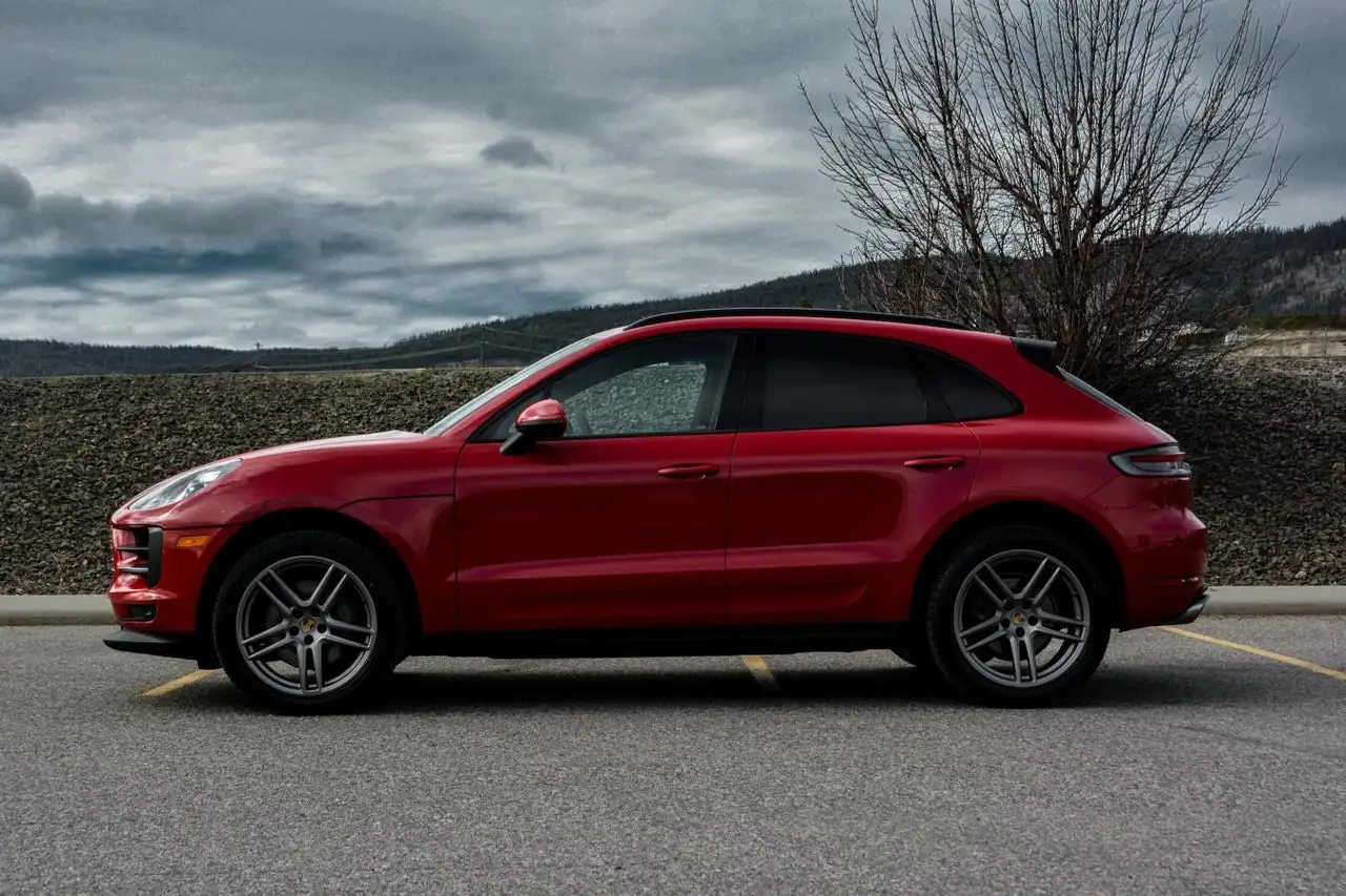 Porsche Macan снимка Porsche Macan