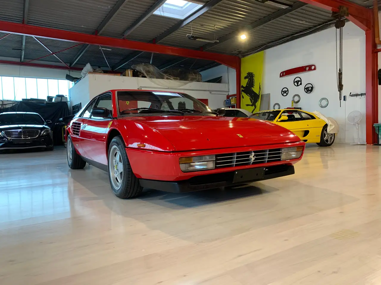 Ferrari Mondial