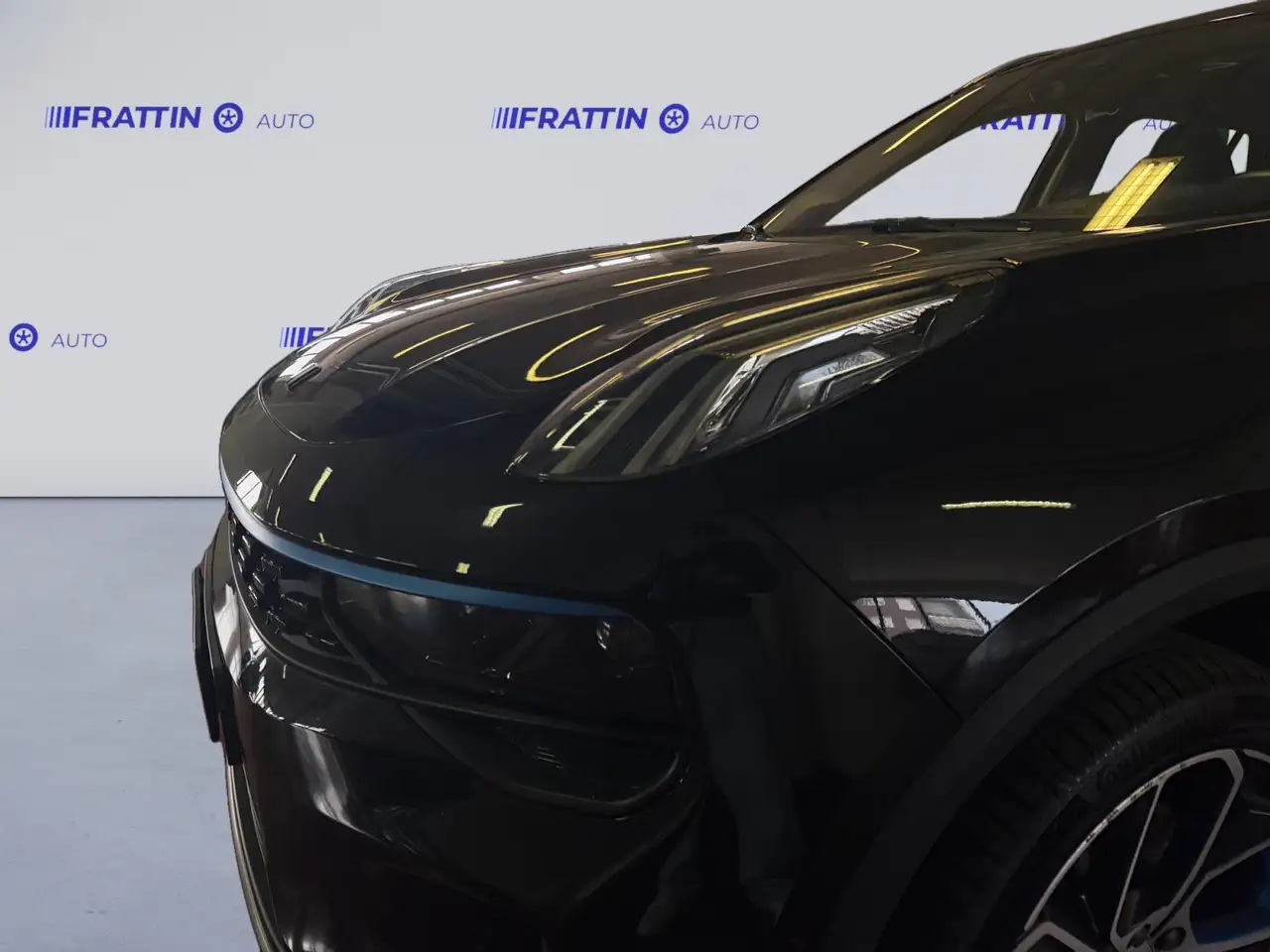 Lynk & Co 01 PHEV 6