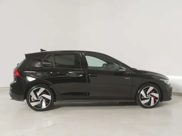 Volkswagen Golf view 6