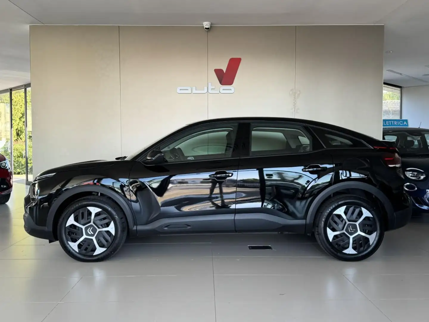 Citroen C4 PureTech 100 S&S You KM ZERO + CARPLAY + CLI AUT Nero - 1