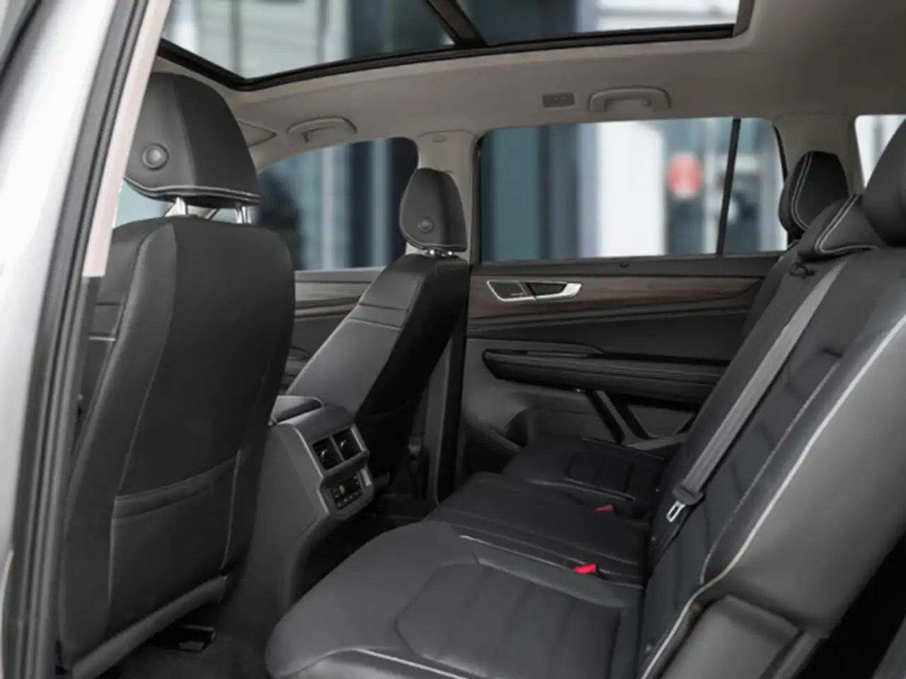 Volkswagen Atlas снимка Volkswagen Atlas
