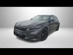 BMW M5 4.4 V8 PHEV 727ch (585+197)