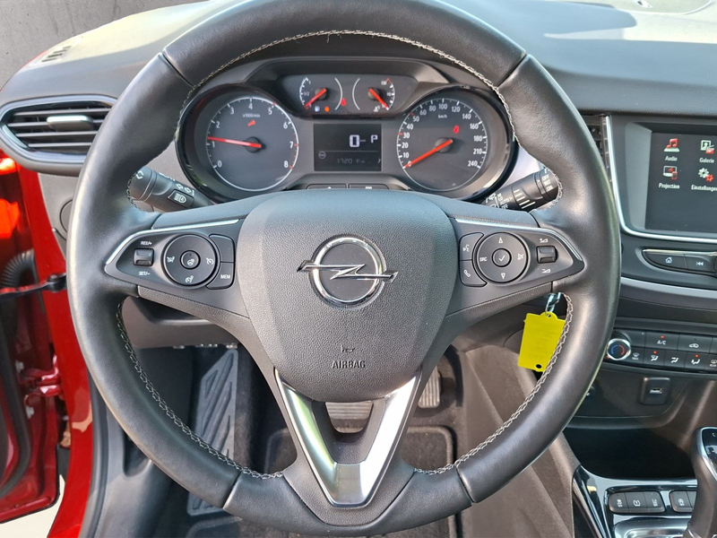 Opel Crossland . — photo 5