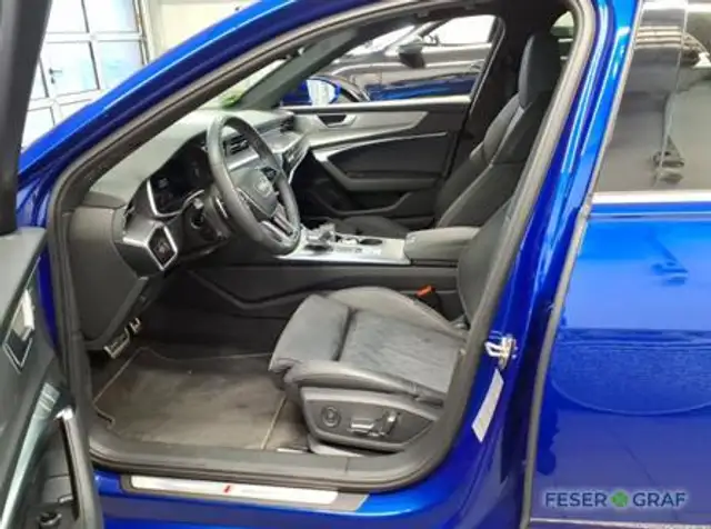 Audi S6 view 6