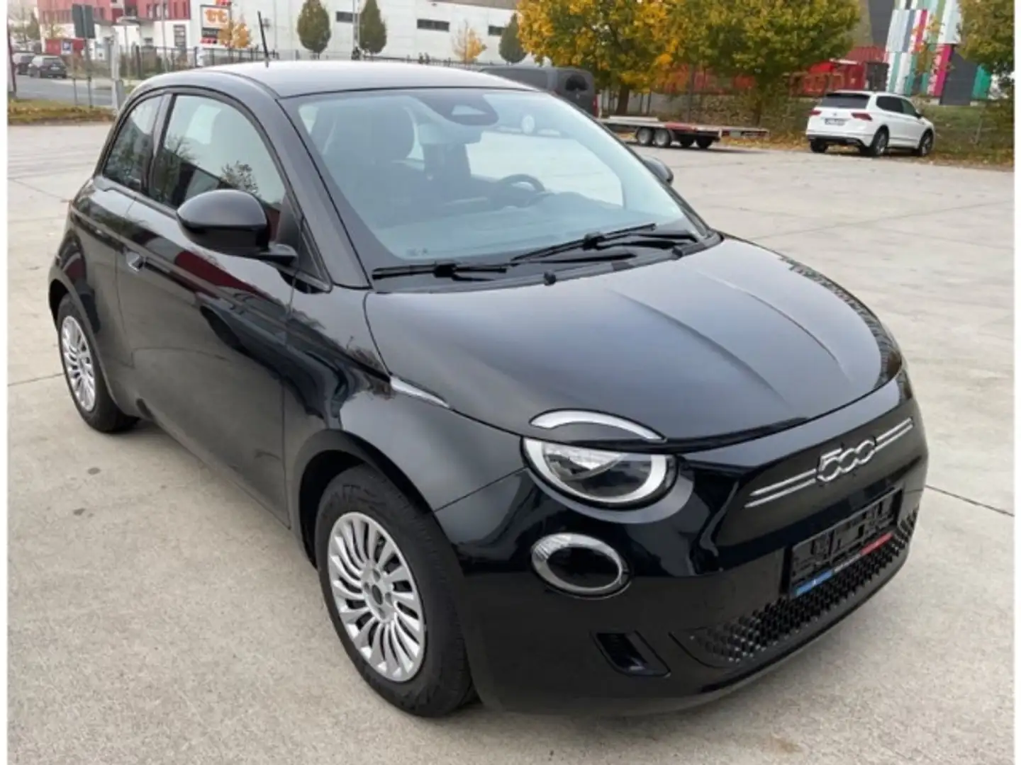 Fiat 500e Neuer e Action Automatik Komfort,-Radio & Winterpa Schwarz - 2