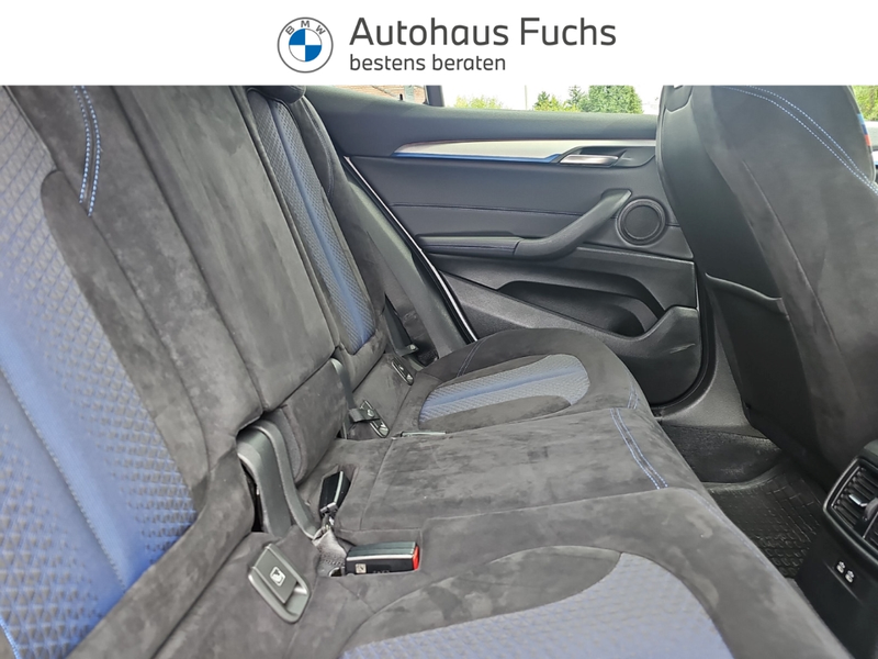 BMW X2 xDrive20i M Sport ACC M-Sportsitze el. Memory HUD — photo 12