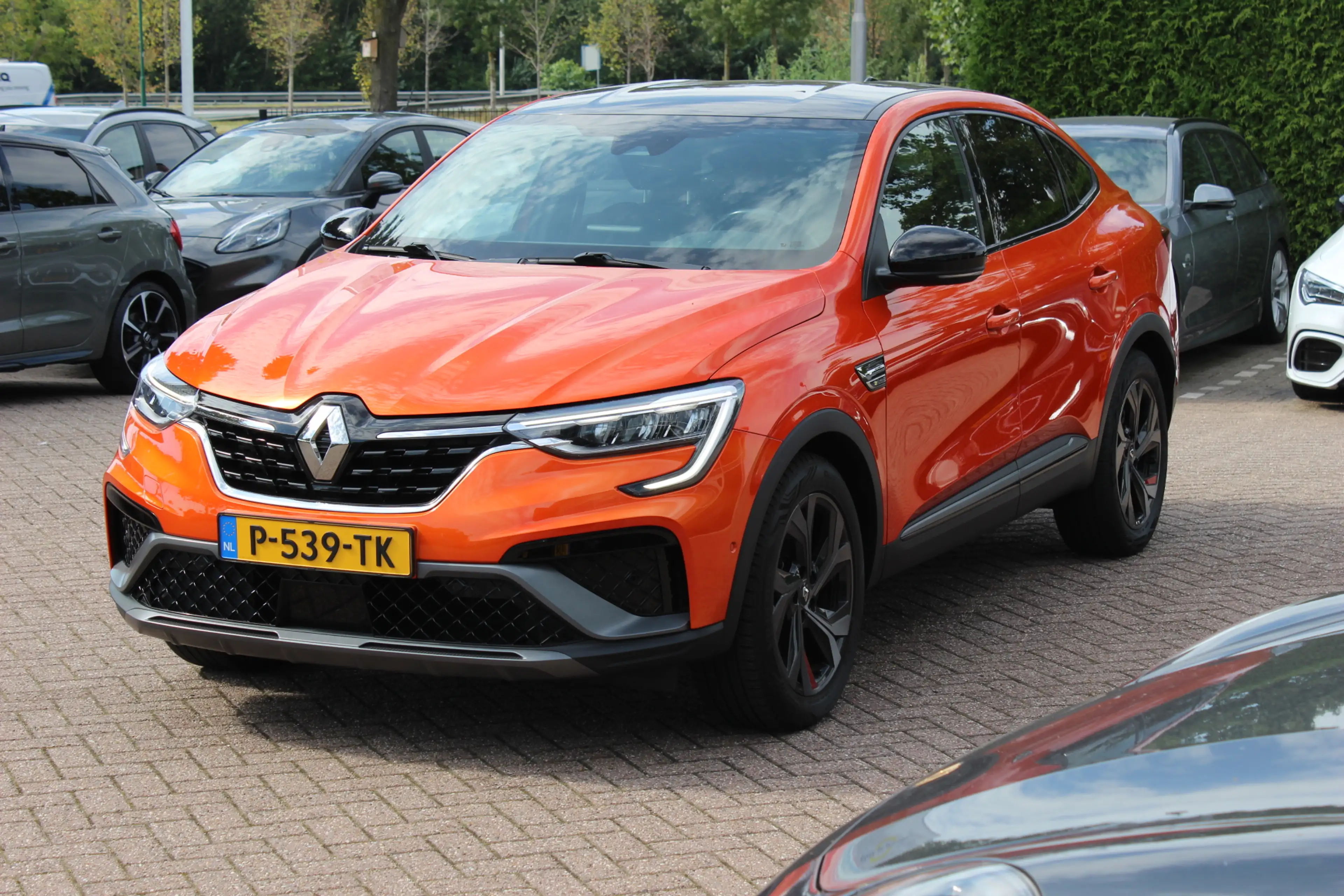 Renault Arkana 1.6 E-Tech Hybrid 145 R.S. Line / Camera / Leder / — photo 6