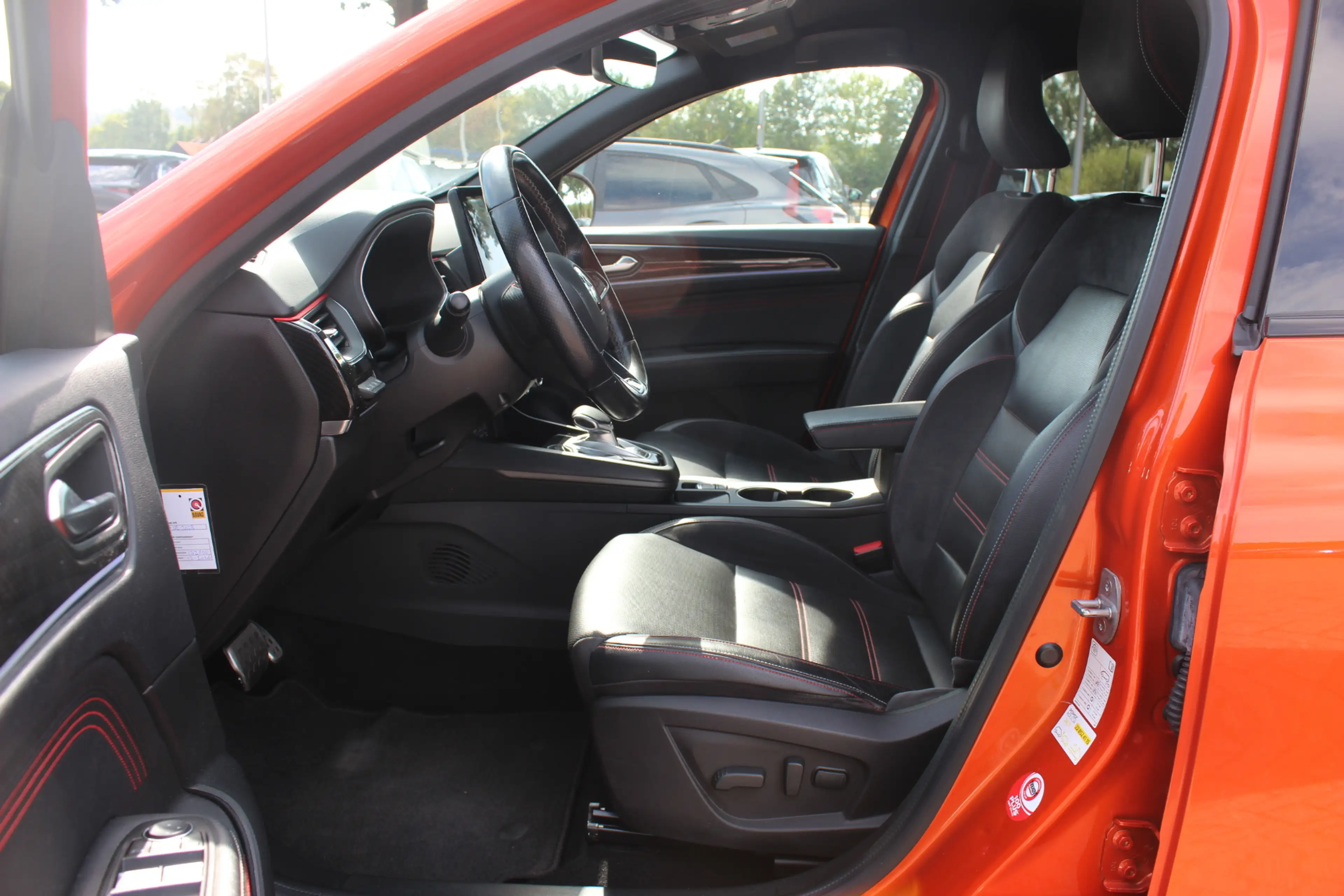 Renault Arkana 1.6 E-Tech Hybrid 145 R.S. Line / Camera / Leder / — photo 10