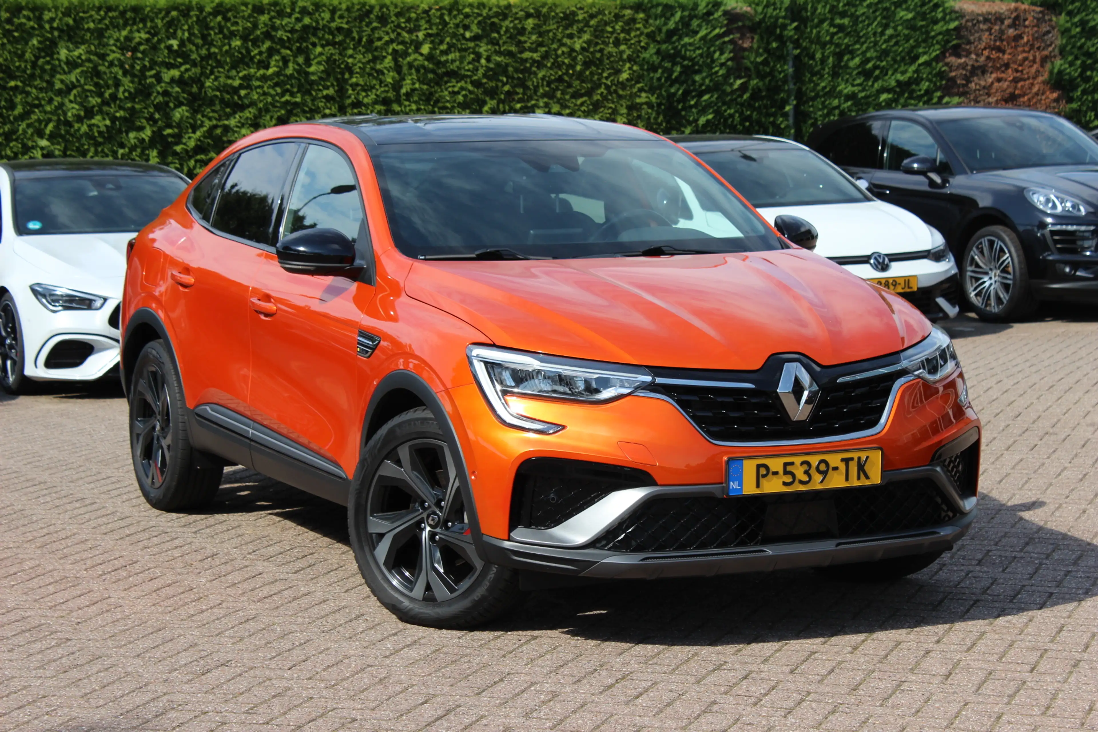 Renault Arkana 1.6 E-Tech Hybrid 145 R.S. Line / Camera / Leder /