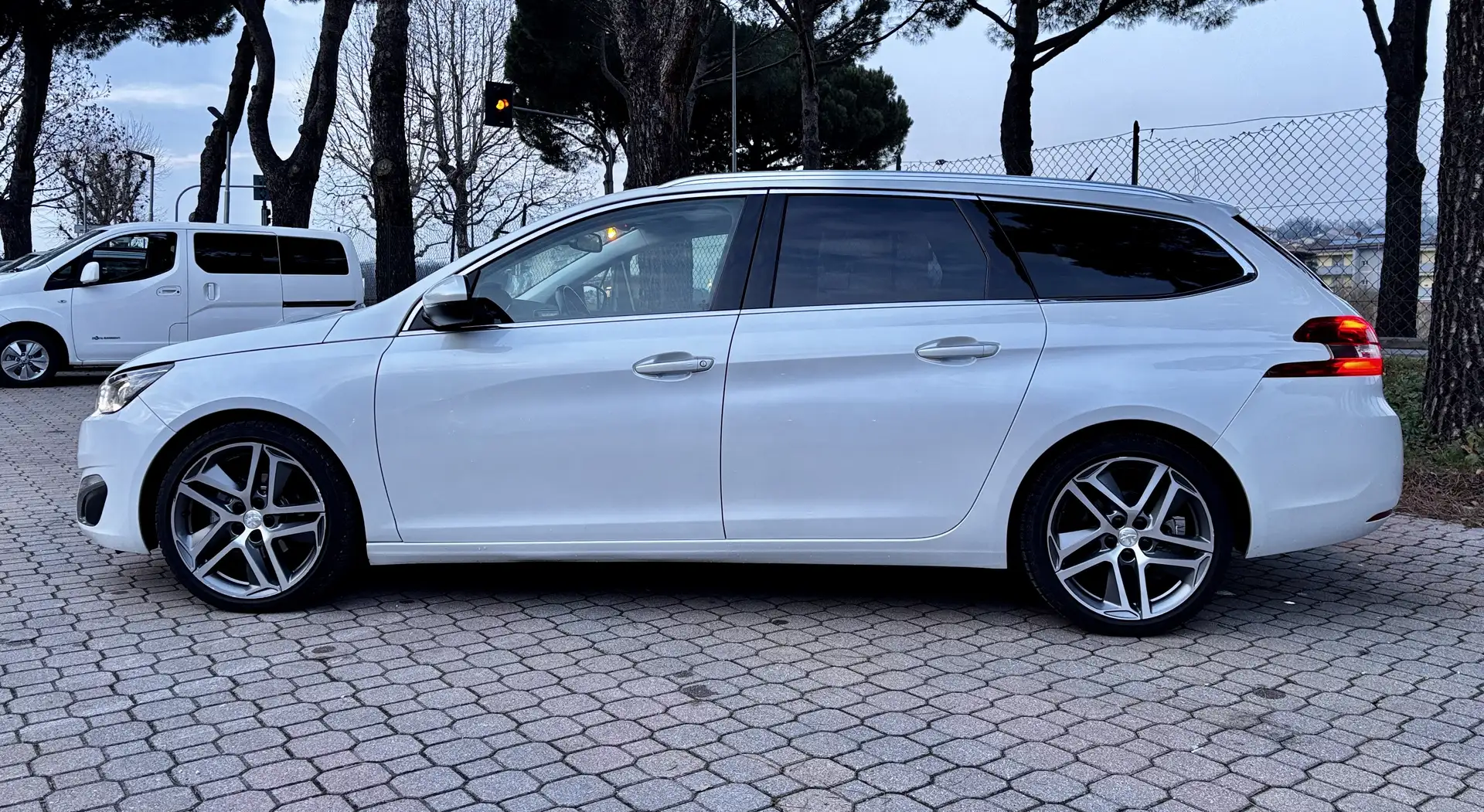 Peugeot 308 308 5p 1.6 bluehdi Allure s Bianco - 2