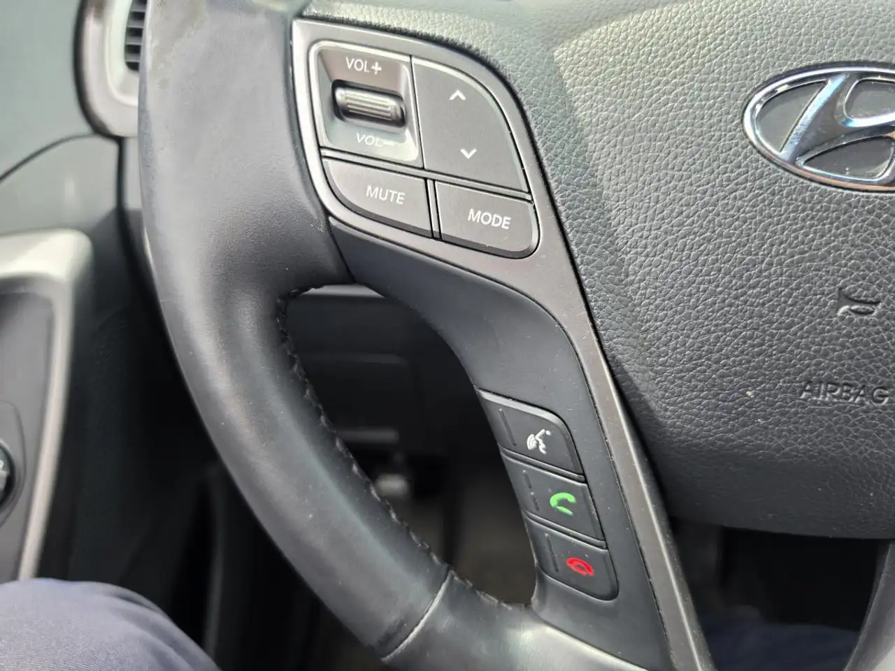 Hyundai SANTA FE снимка Hyundai SANTA FE