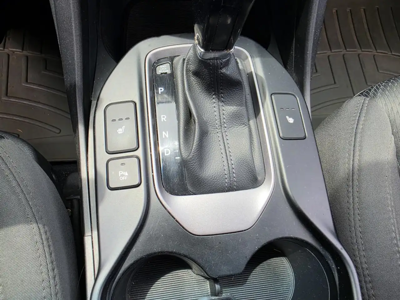 Hyundai SANTA FE снимка Hyundai SANTA FE