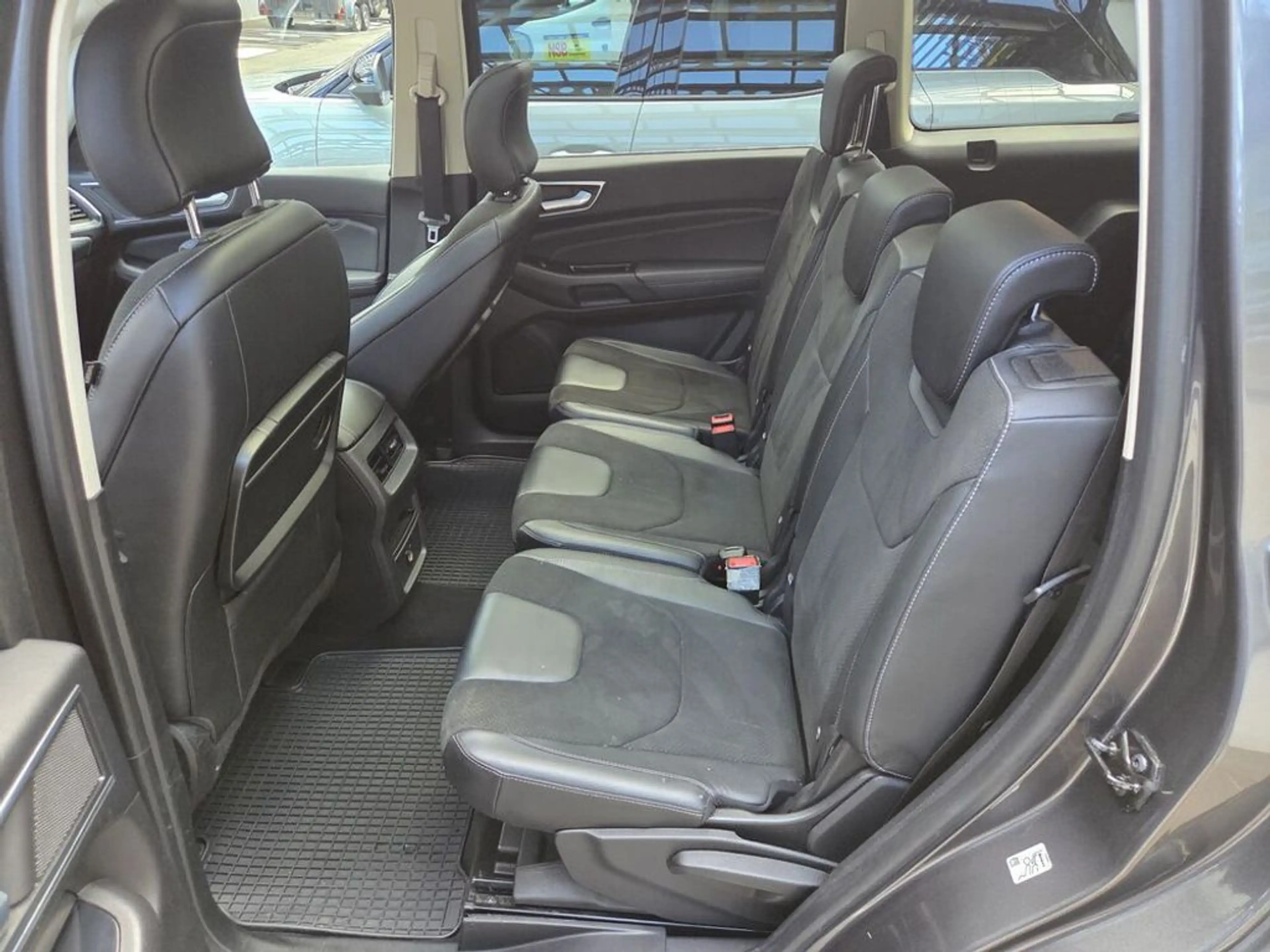 Ford Galaxy Titanium *7 Sitzer* — photo 3