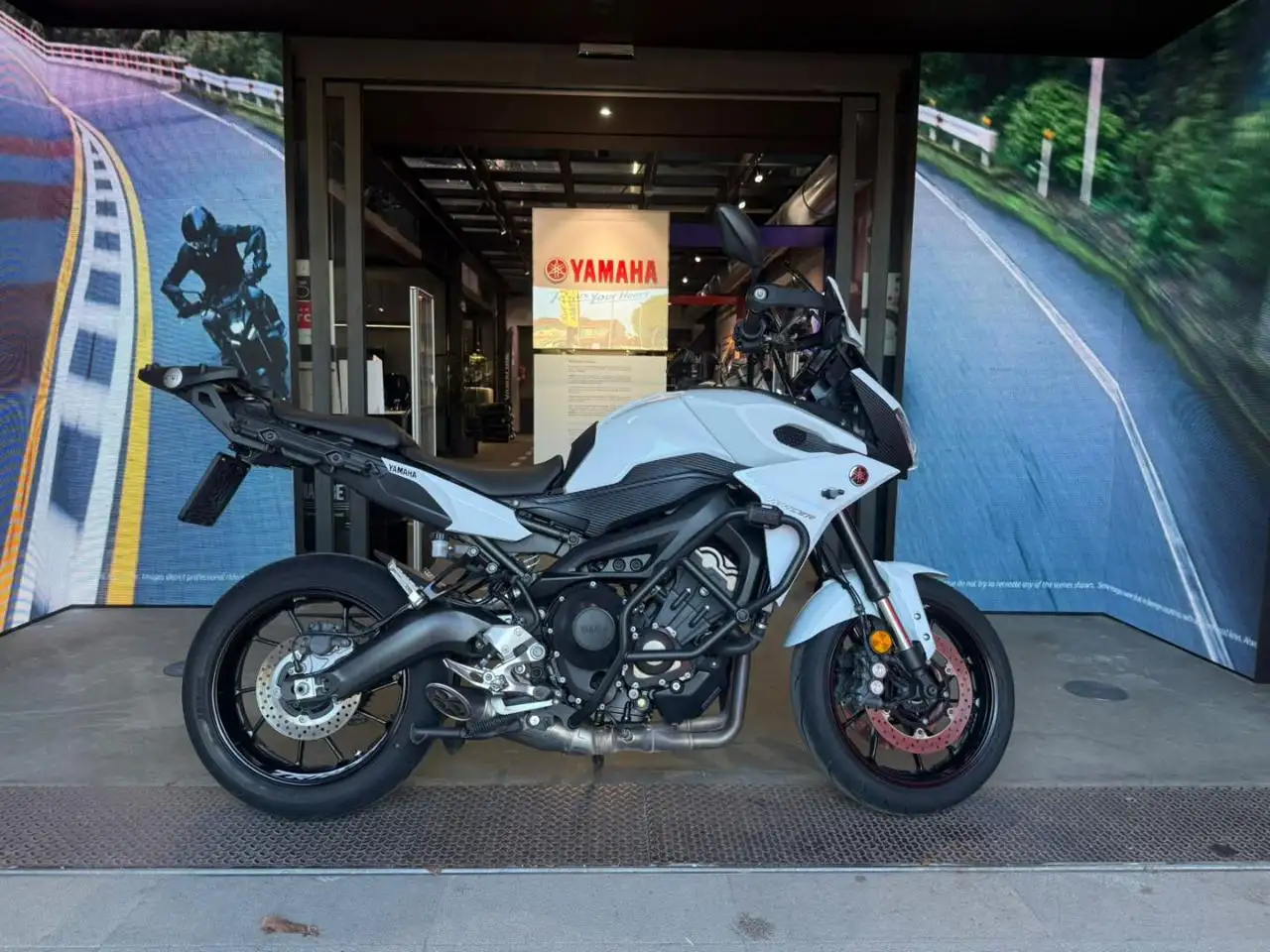 Yamaha Tracer 900