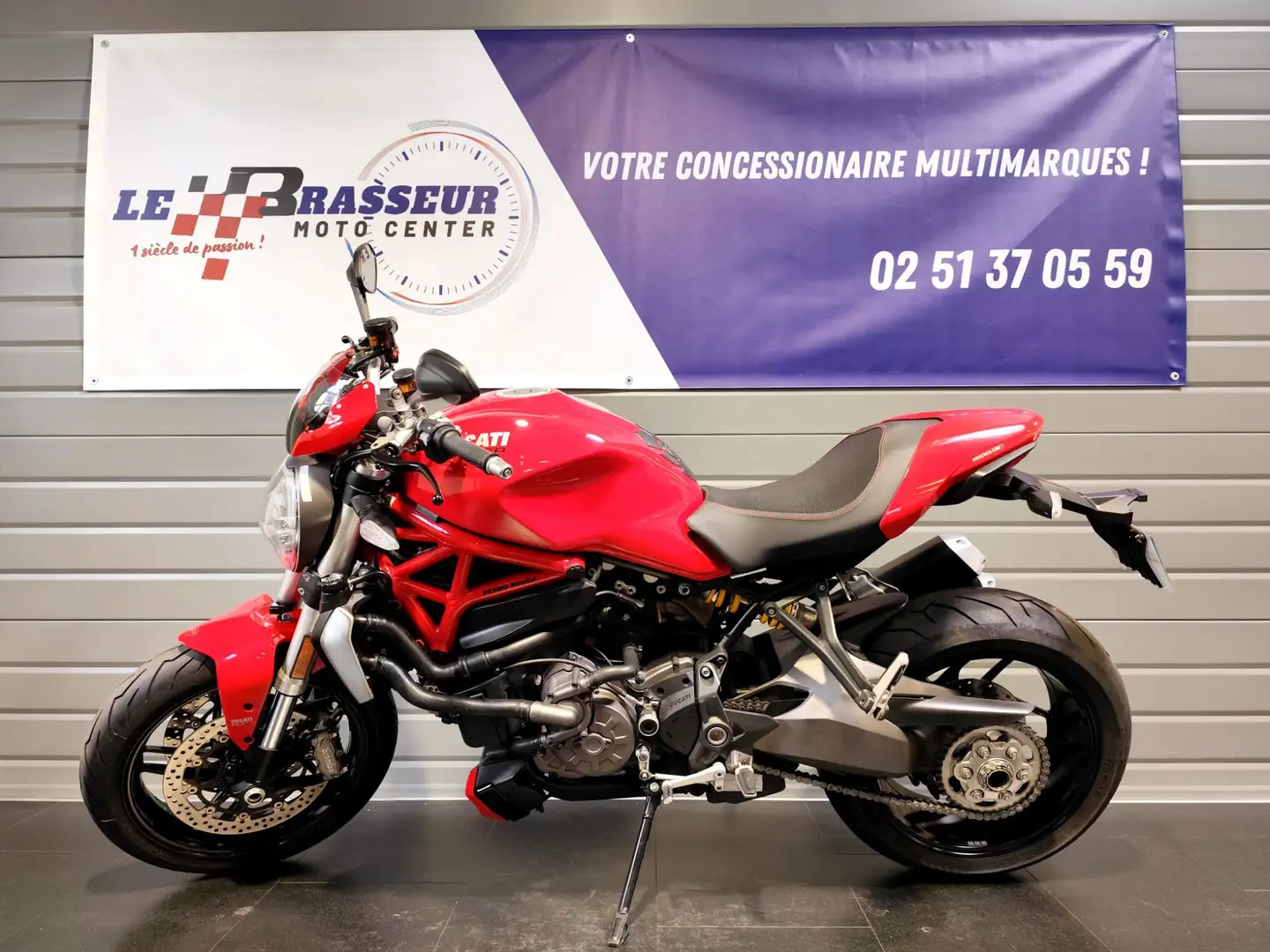 Ducati Monster 1200 - 2