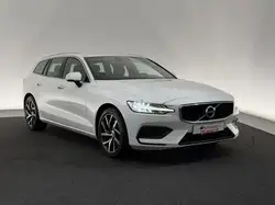 Volvo V60 Kombi*MOMENTUM PRO*LED R.KAM TEMPO SPUR SHZ