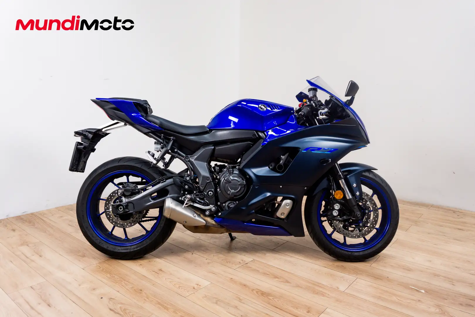 Yamaha YZF-R7 - 1