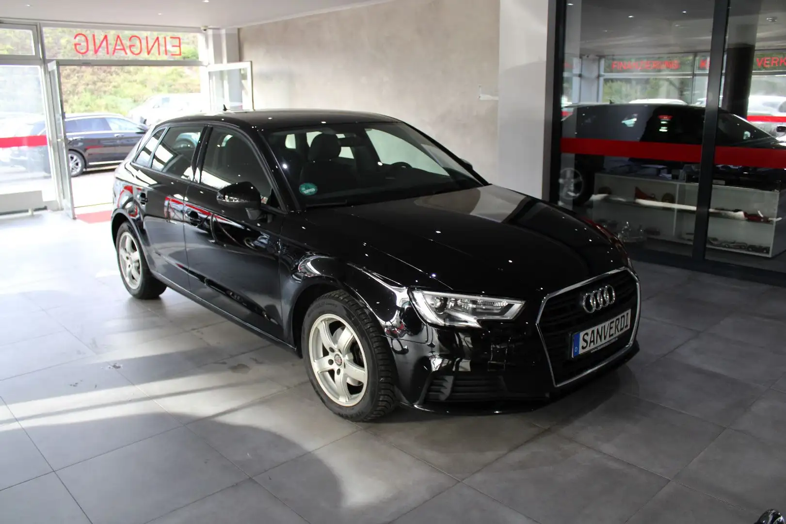 Audi A3 35 TFSI S-TRONIC SPORTBACK NAVI XENON PDC Schwarz - 2