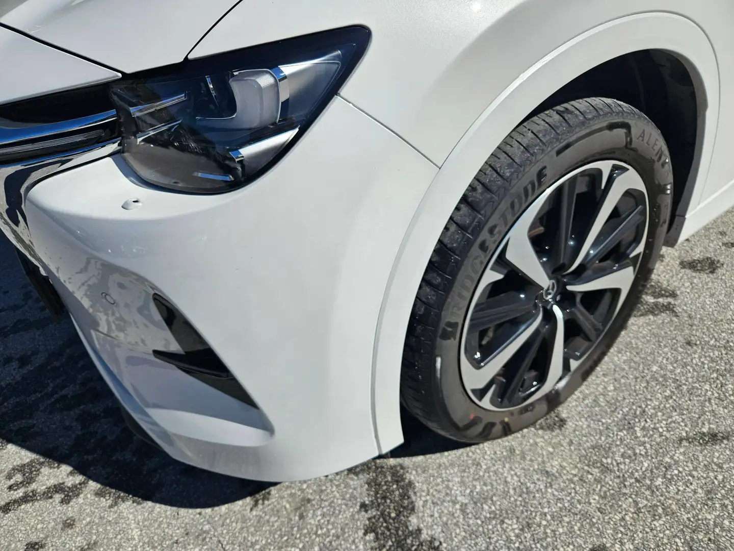 Mazda CX-60 2.5L e-SKYACTIV PHEV 327ps 8AT AWD TAKUMI CON-P DRI-P Weiß - 2