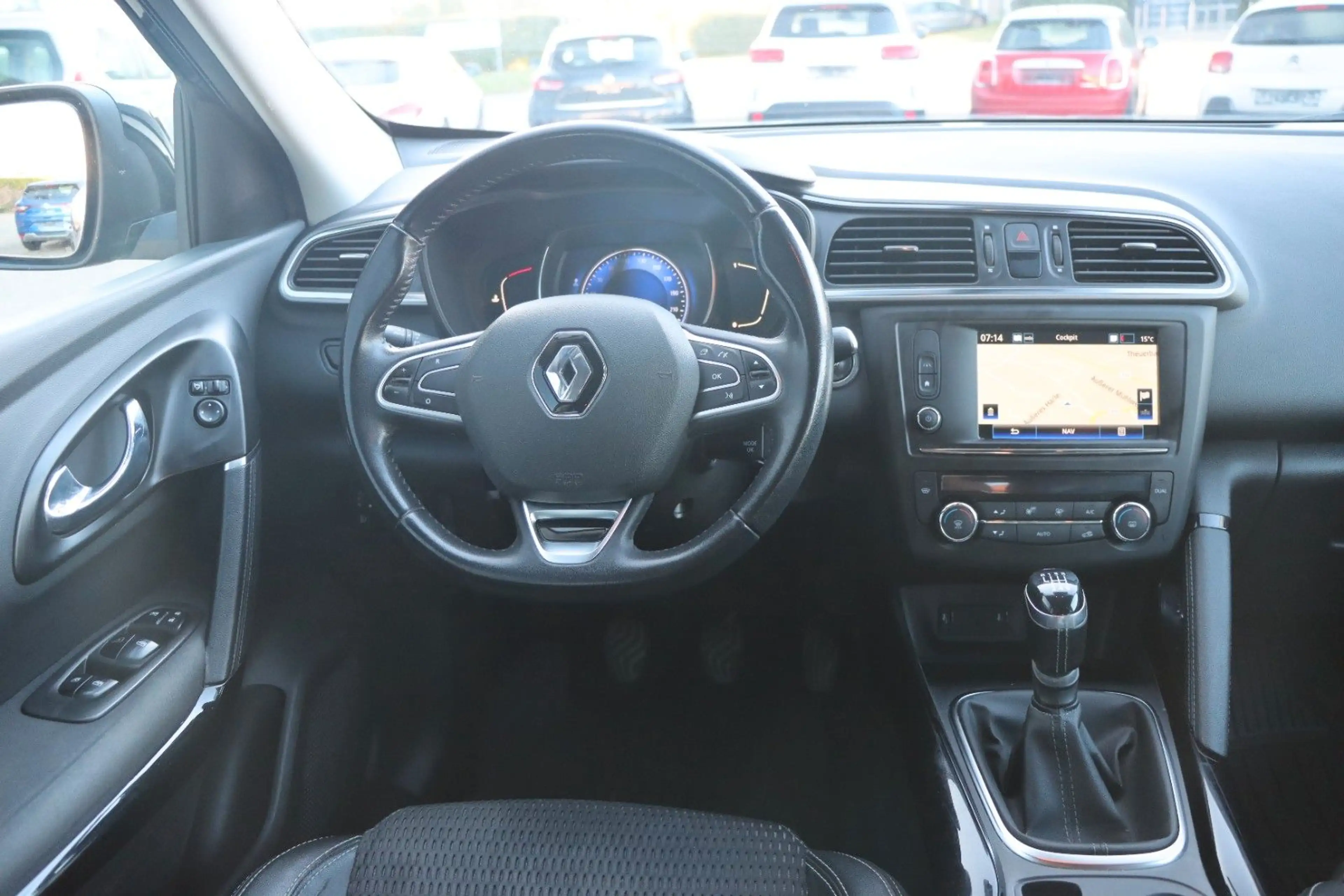 Renault Kadjar Limited l 1.HAND l LEDER l NAVI l KAMERA — photo 10
