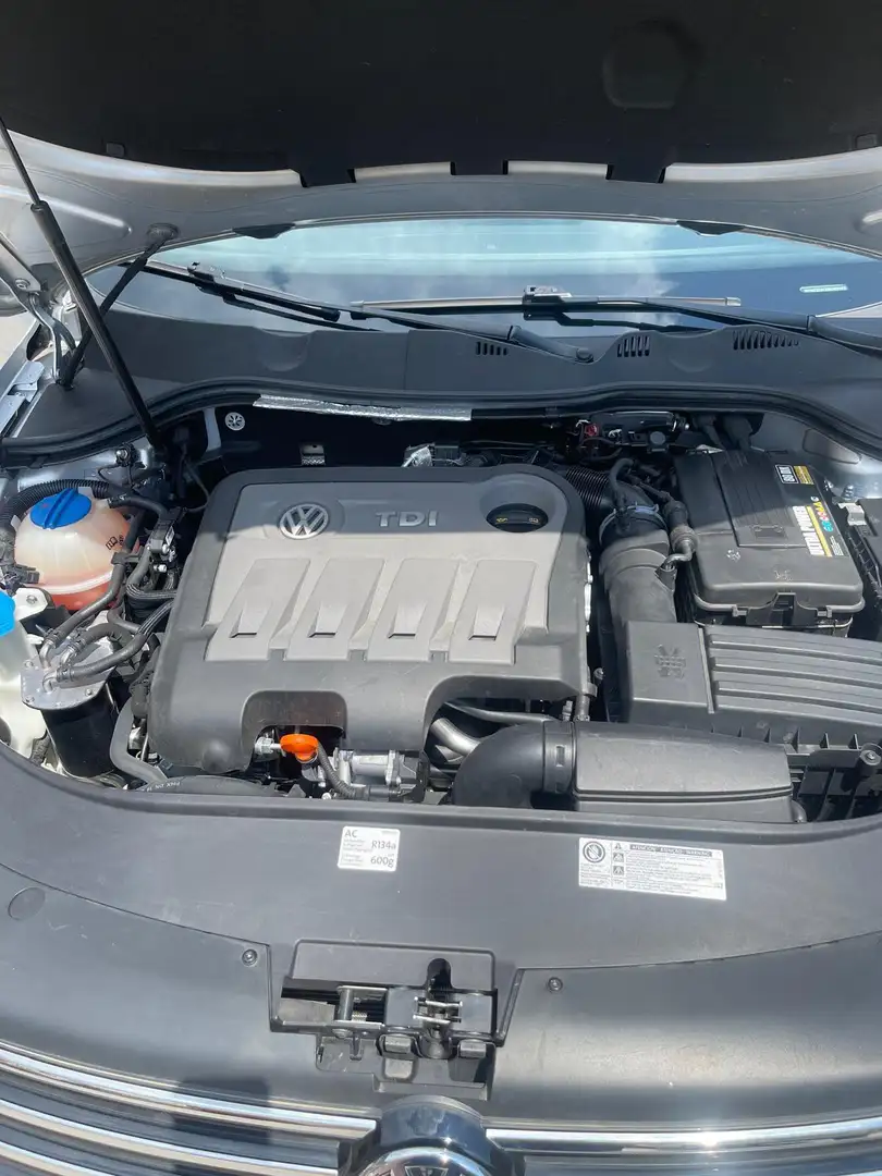 Volkswagen Passat Variant 2.0 tdi BM Highline - 2