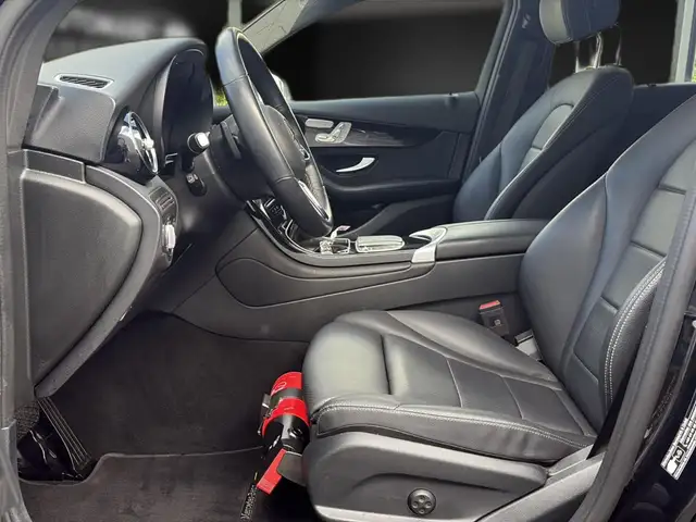 Mercedes-Benz GLC view 15