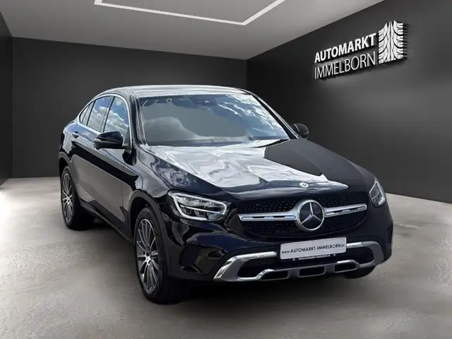 Mercedes-Benz GLC view 2