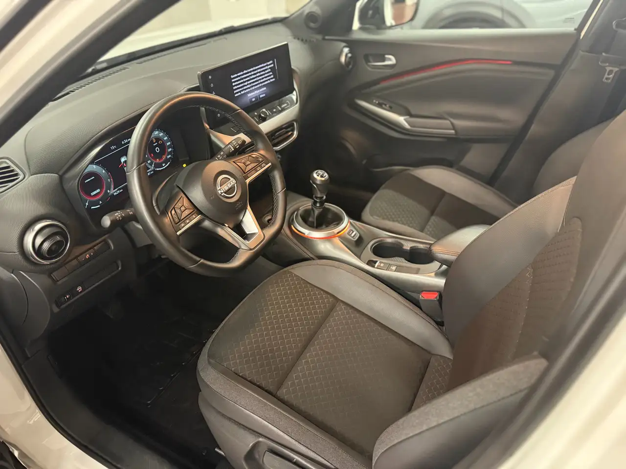 Nissan Juke Juke 1.0 dig-t N-Connecta 114cv VARIE UNITà 8