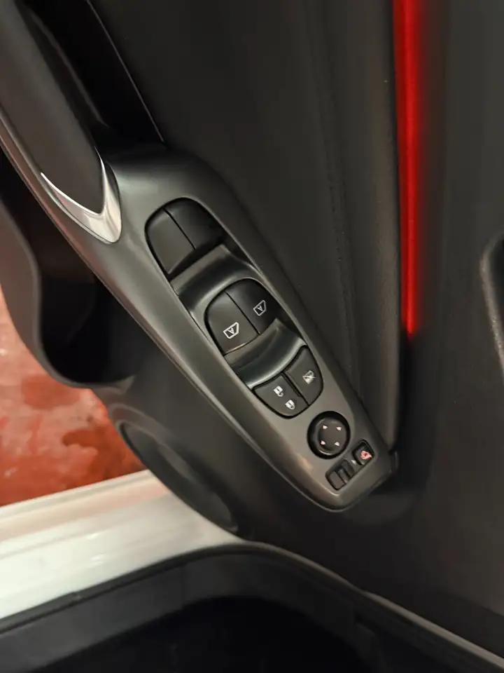 Nissan Juke Juke 1.0 dig-t N-Connecta 114cv VARIE UNITà 21