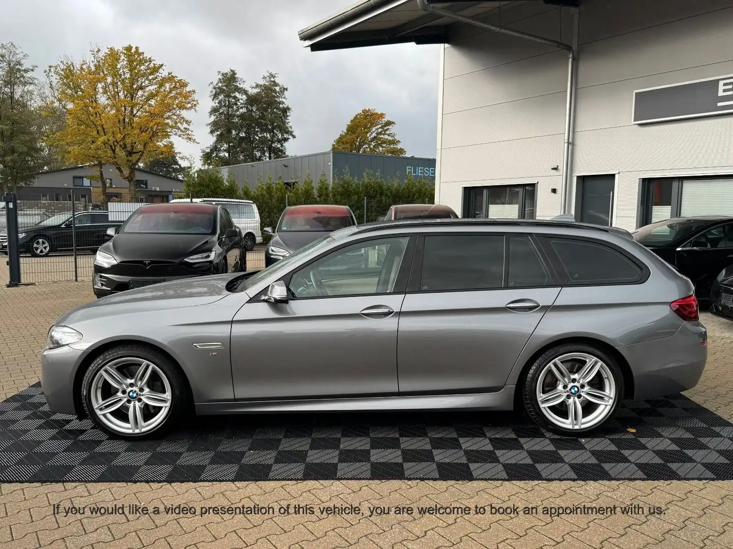 BMW 535 d M-Sport | PANO | HEAD UP | KAMERA | Grau - 2