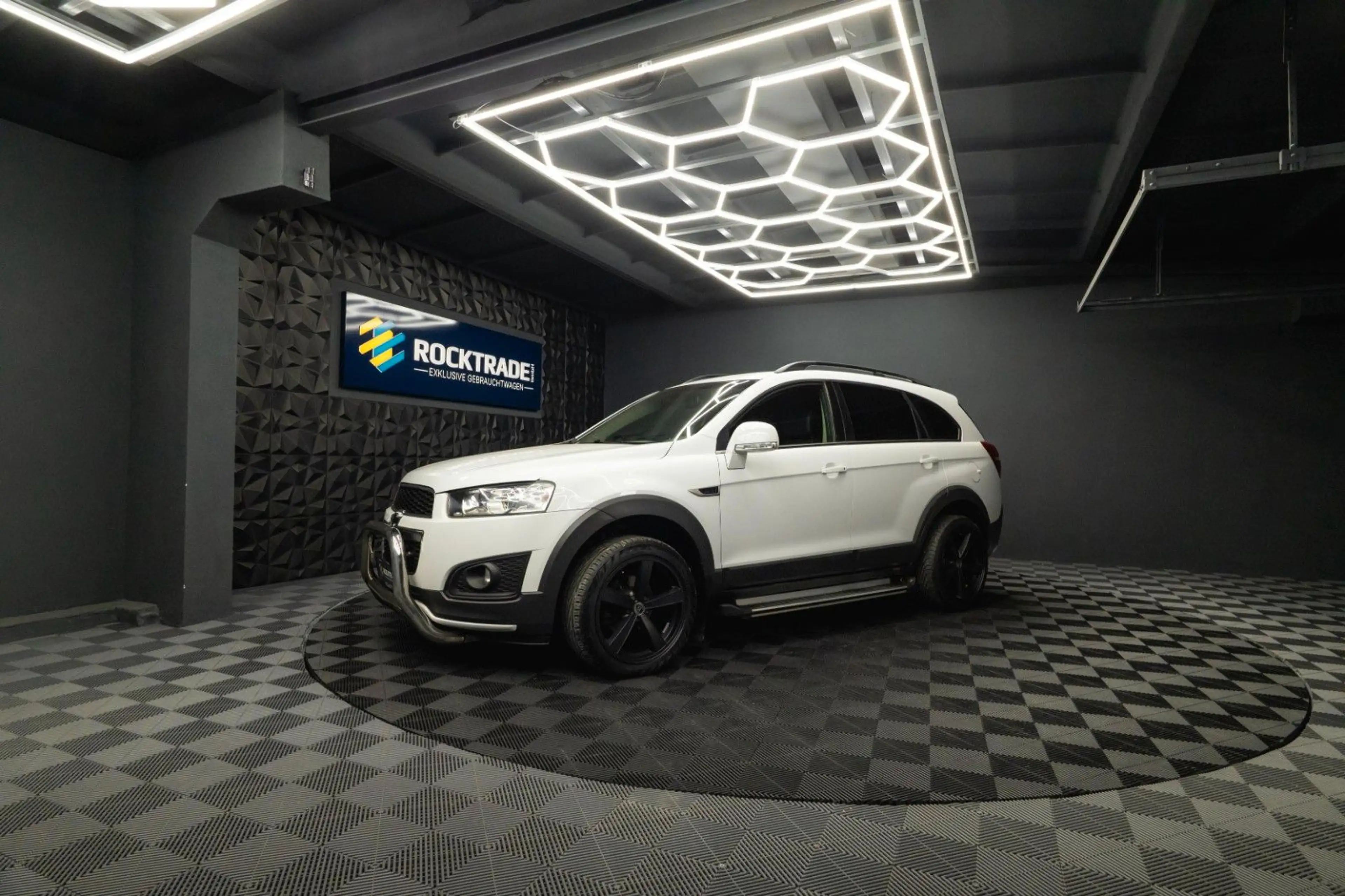 Chevrolet Captiva 2.2 D LT+ 2WD Sport | 7 Sitze | 19 Zoll — photo 2
