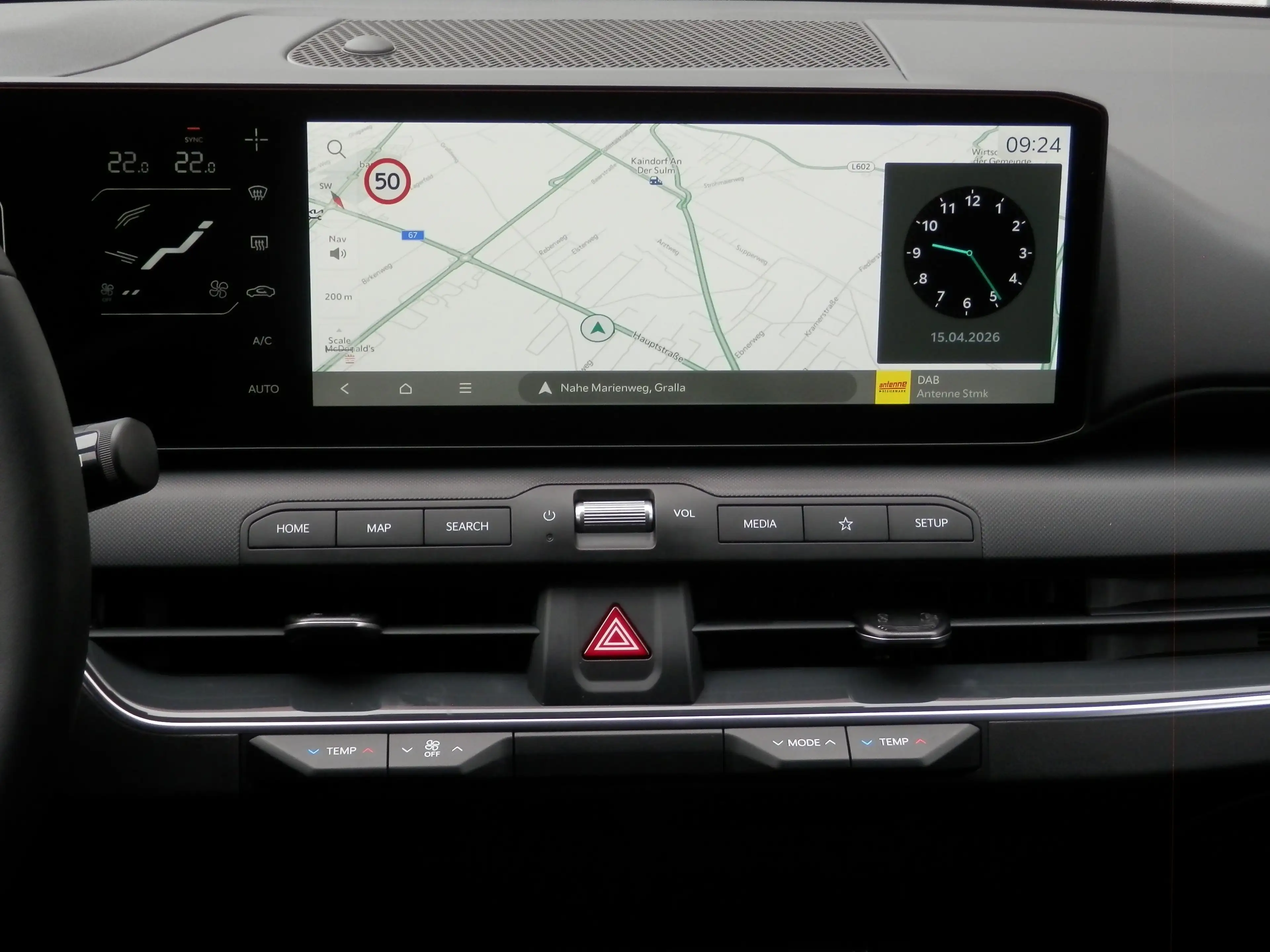 Kia K4 HB 1,0 TGDI 48V Silber — photo 8