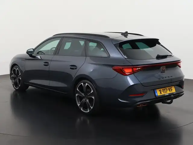 CUPRA Leon view 7