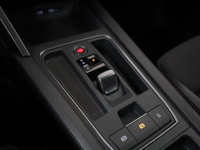 CUPRA Leon view 11
