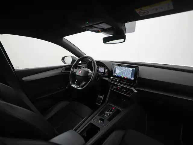 CUPRA Leon view 2