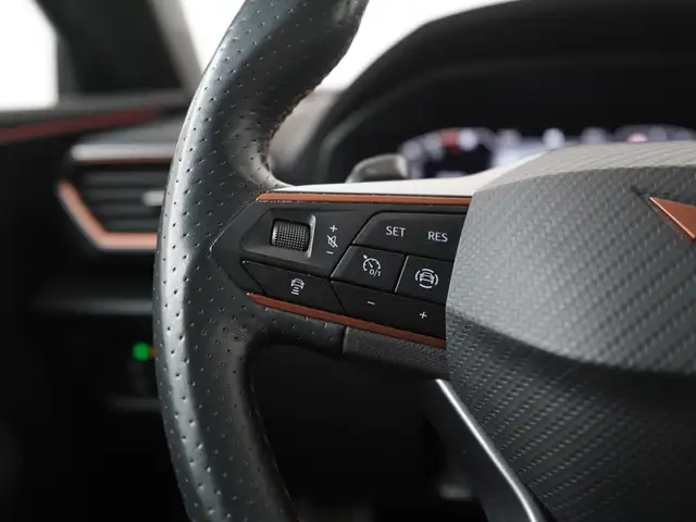 CUPRA Leon view 8