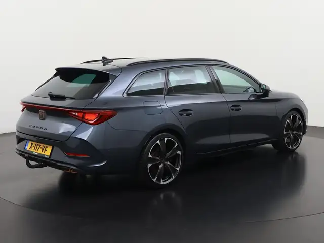 CUPRA Leon view 5
