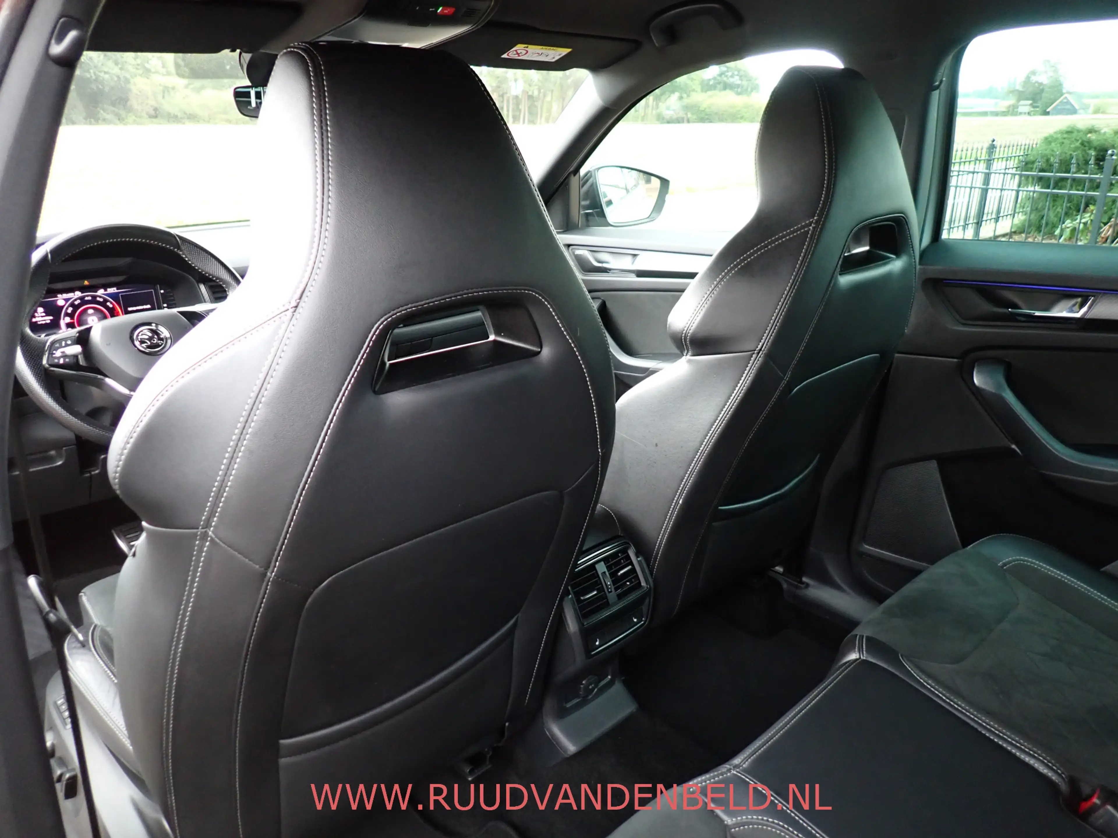 Skoda Kodiaq 1.5 TSI SPORTLINE 7-PERS / TREKHAAK / CARPLAY / CA — photo 14